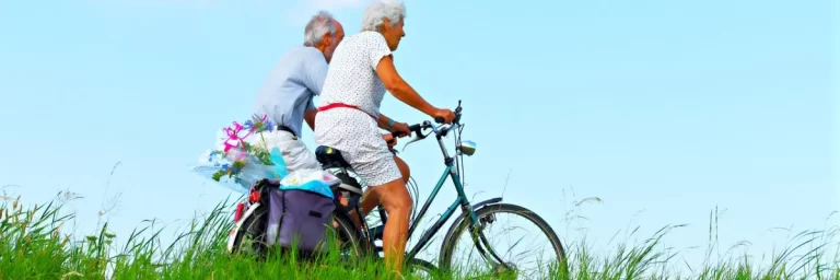 加拿大老人退休福利金有三种，满额领年收入最低3.8万刀！